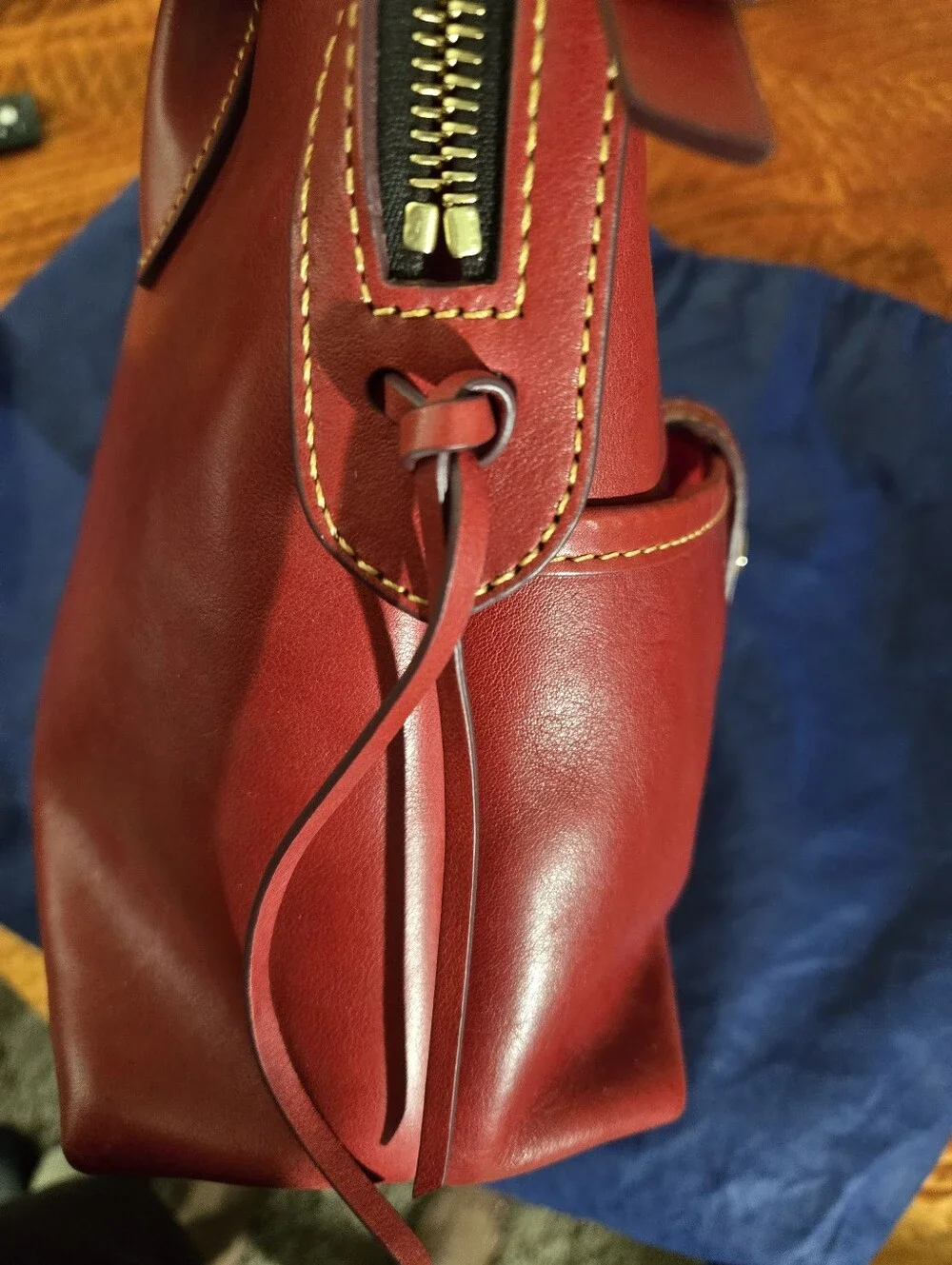 :Dooney & Bourke Florentine Leather Satchel Red Large 14" Dust Bag & Coin Pouch - Picture 5 of 12